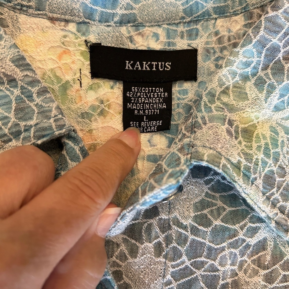 Kaktus Textured Pastel Peacock Jean Jacket Metal Buttons L Art to Wear Colorful - Picture 7 of 13